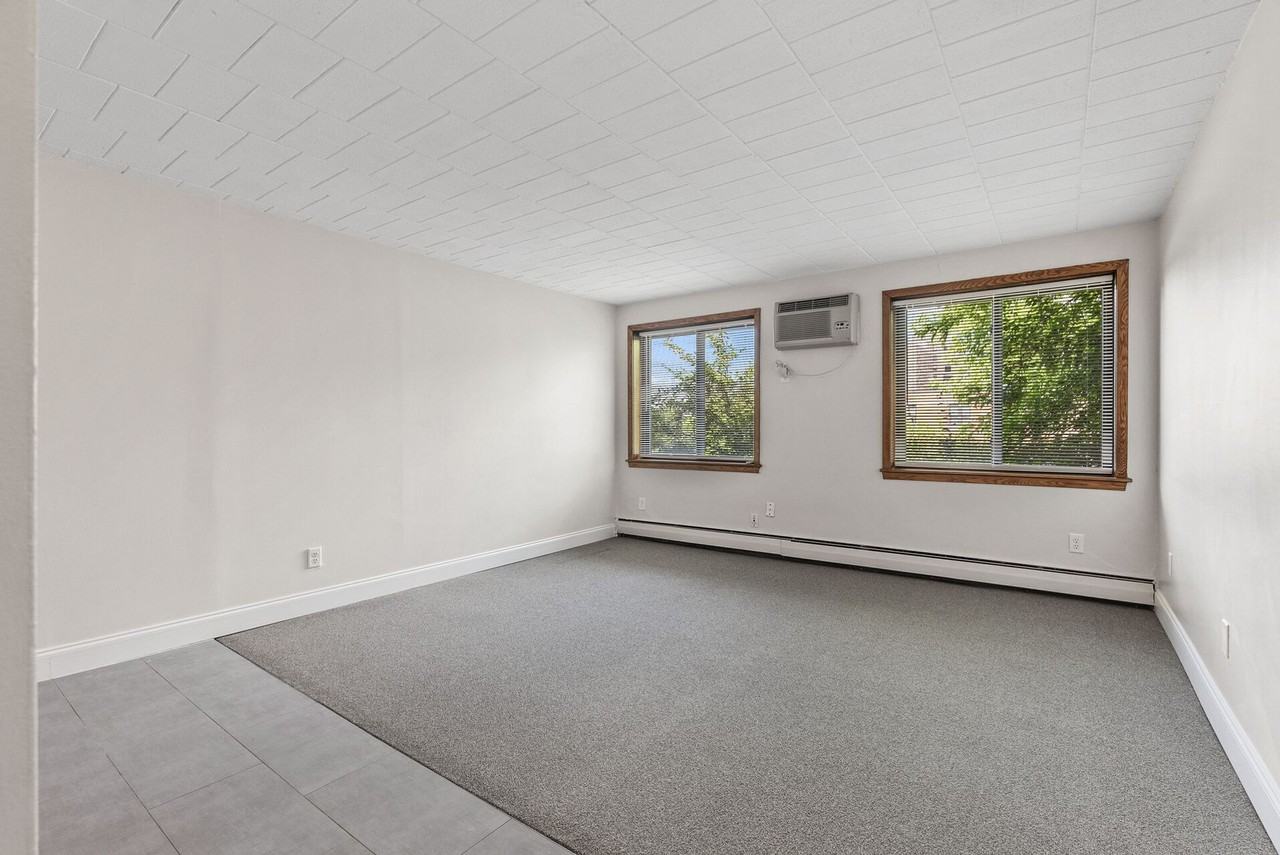 The Villa Apartments - Photo 3 of 23