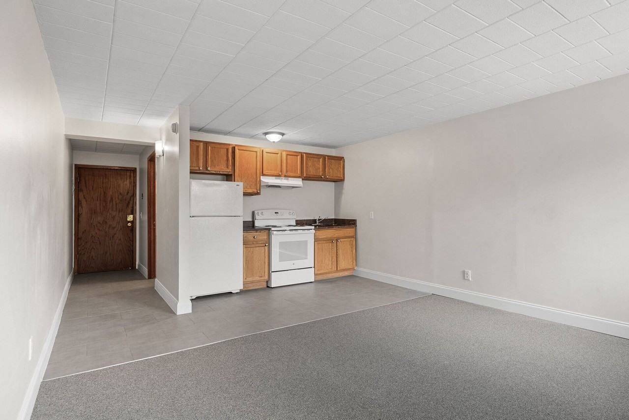 The Villa Apartments - Photo 5 of 23