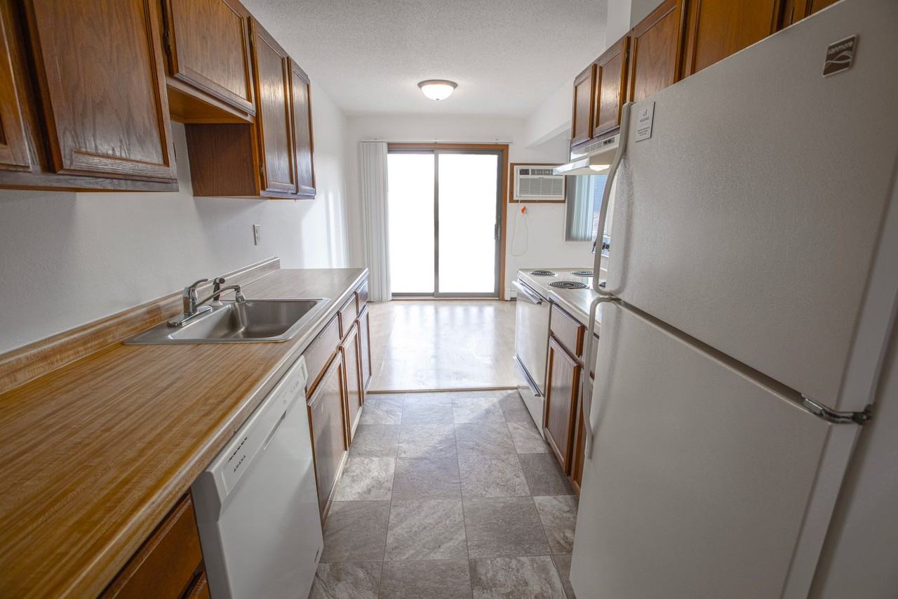 Hidden Valley Apartments - Photo 7 of 14