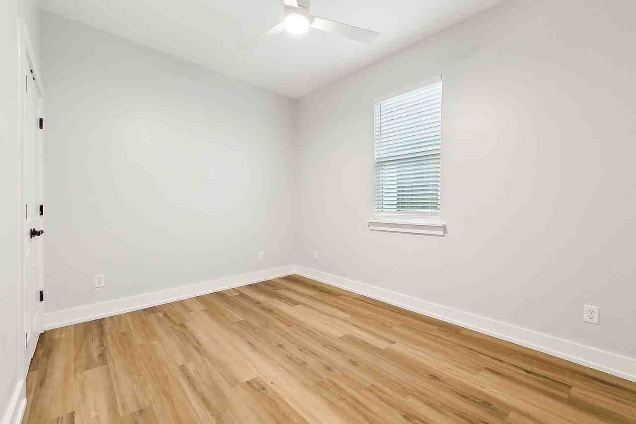 1808 Lowerline St - Photo 6 of 9