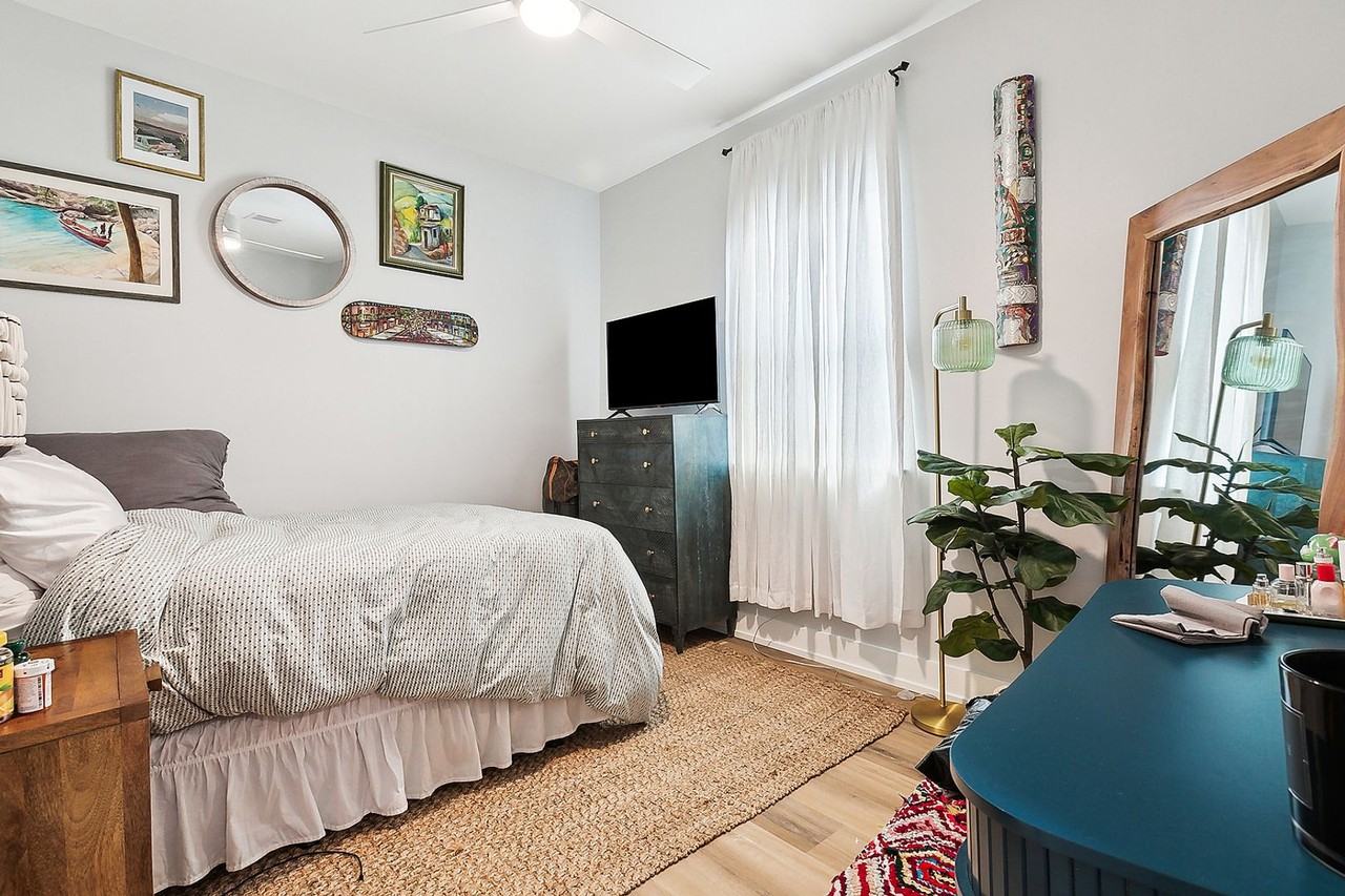 1809 Hillary St - Photo 4 of 8