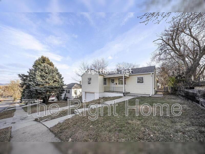 3115 Sheffield St - Photo 2 of 15