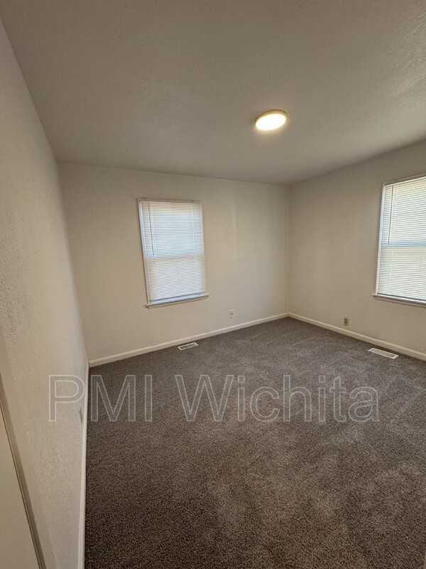 2329 S Belmont St - Photo 4 of 6