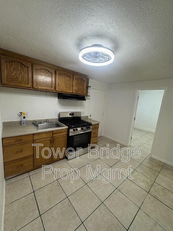 482 Harding Ave #4 - Photo 3 of 31