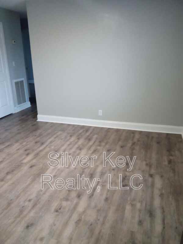 408 Oklahoma St #4 - Photo 5 of 10