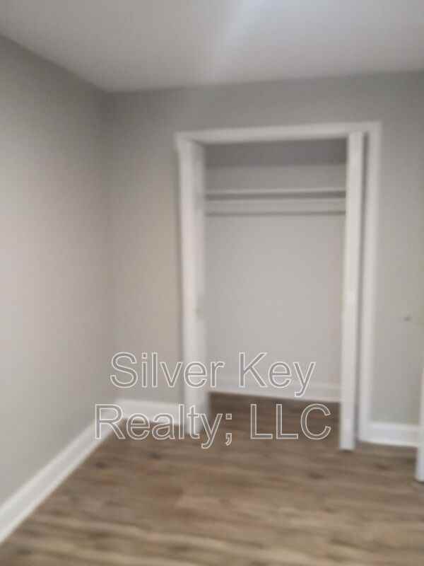 408 Oklahoma St #4 - Photo 7 of 10