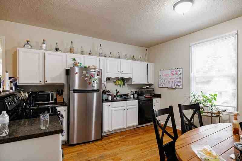 430 Cleveland Ave - Photo 7 of 24