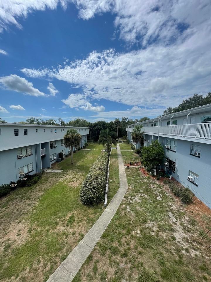 Riverside Apartments - Photo 2 of 9