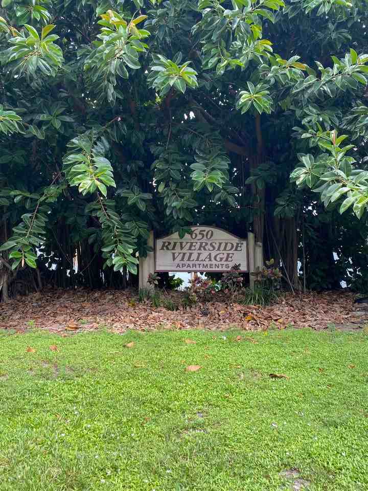 Riverside Apartments - Photo 3 of 9