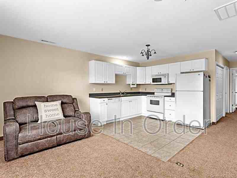 59 Mulberry St #201 - Photo 4 of 15