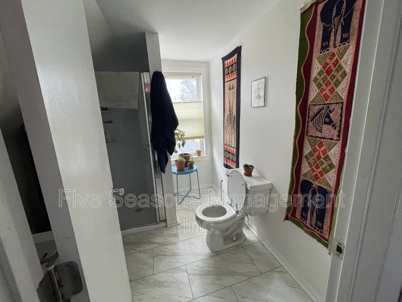 50 West St - Photo 3 of 12