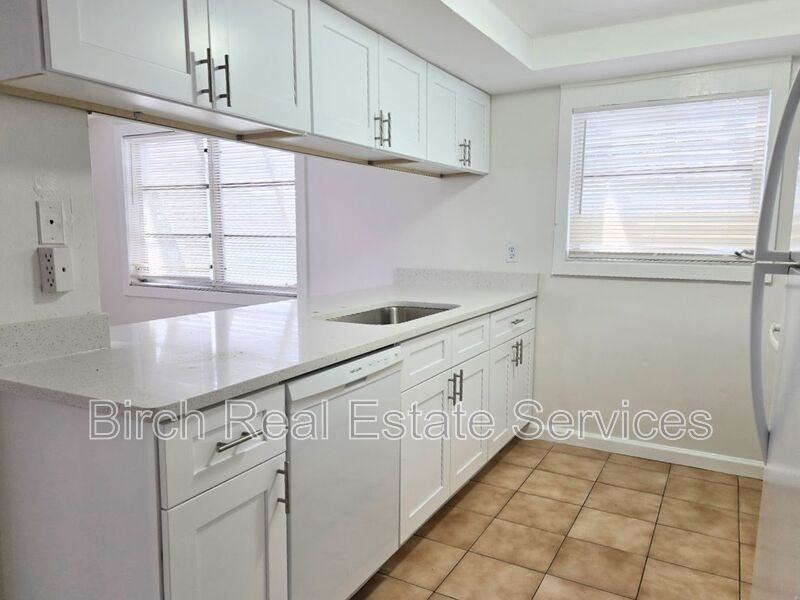 5304 Penguin Dr - Photo 6 of 15