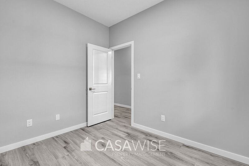 11329 126 St Nw #MAIN - Photo 5 of 29