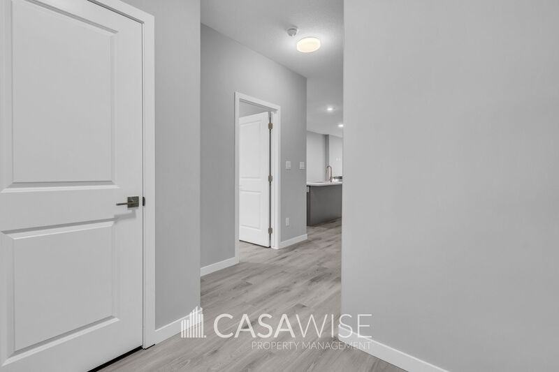 11329 126 St Nw #MAIN - Photo 7 of 29