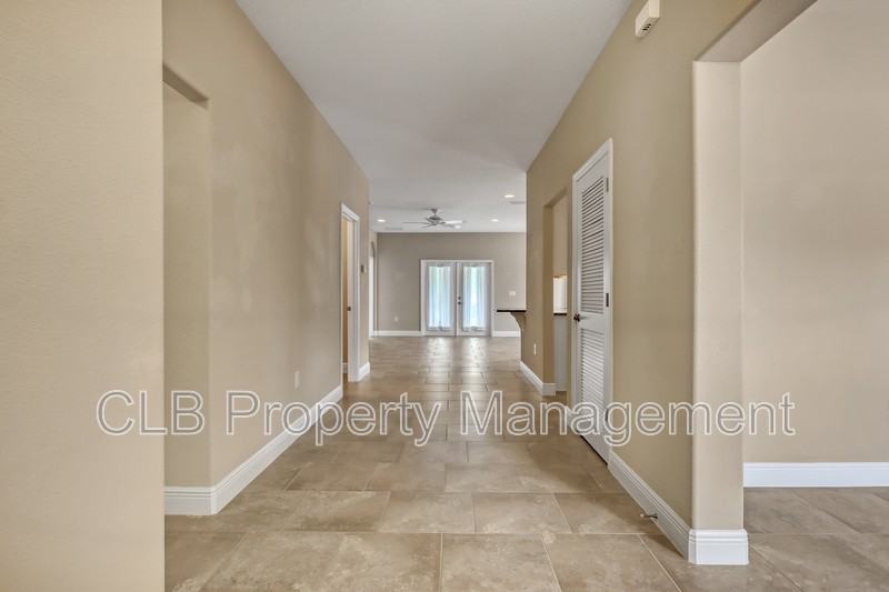 3448 Poneta Ave - Photo 6 of 39