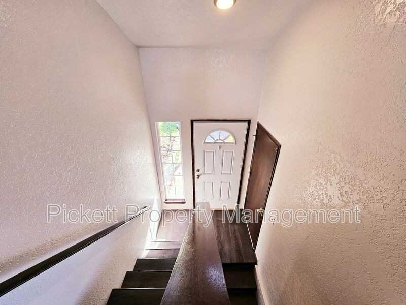 4619 Beach Dr E - Photo 4 of 19