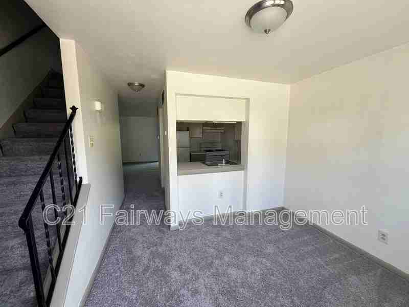 343 Dersam St - Photo 3 of 9