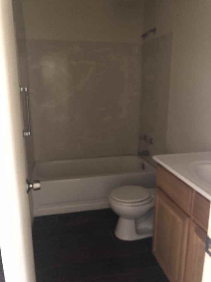 235 Pinecrest Ave - Photo 6 of 8