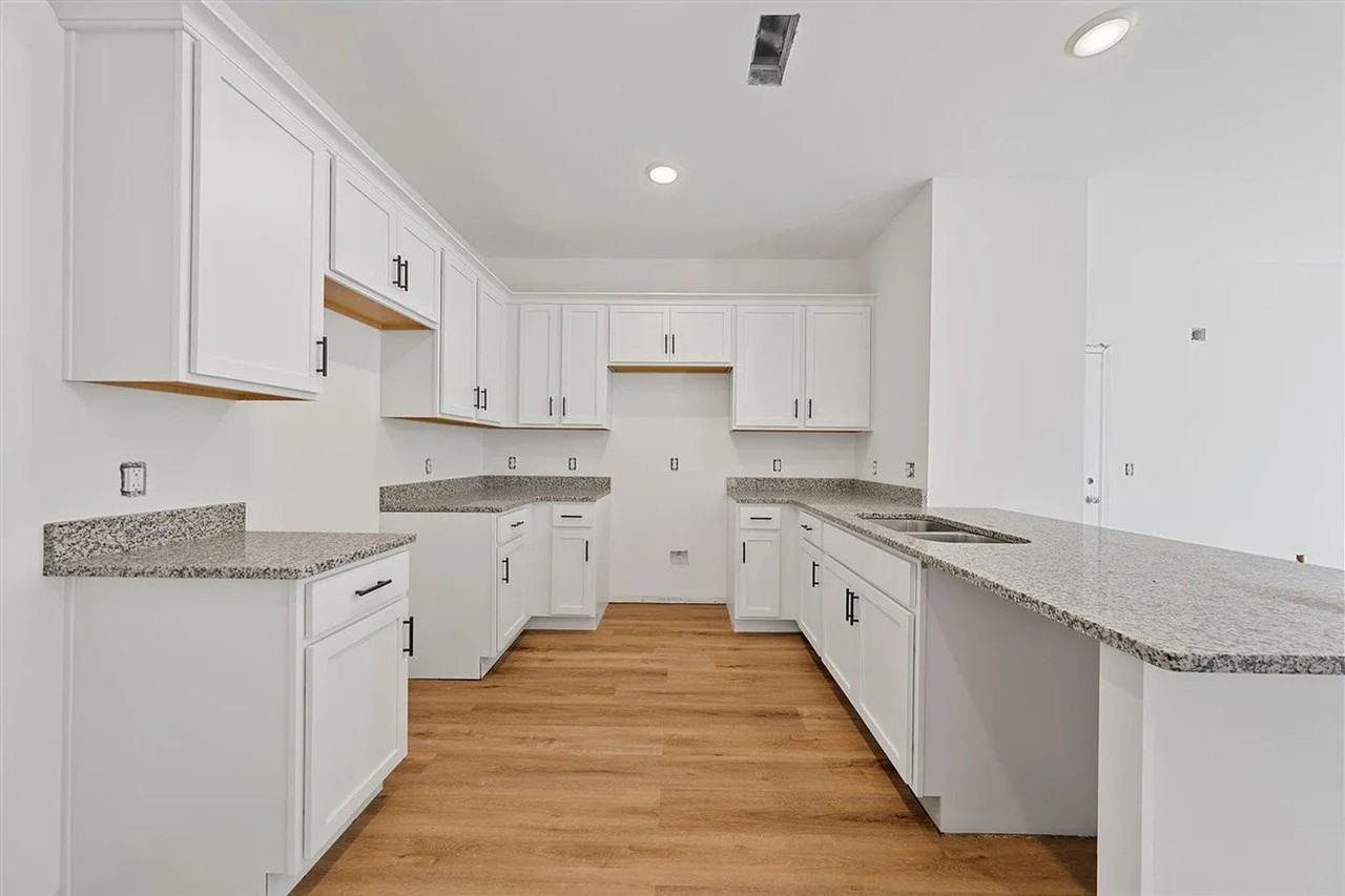 5384 Baker Springs Street - Photo 5 of 25