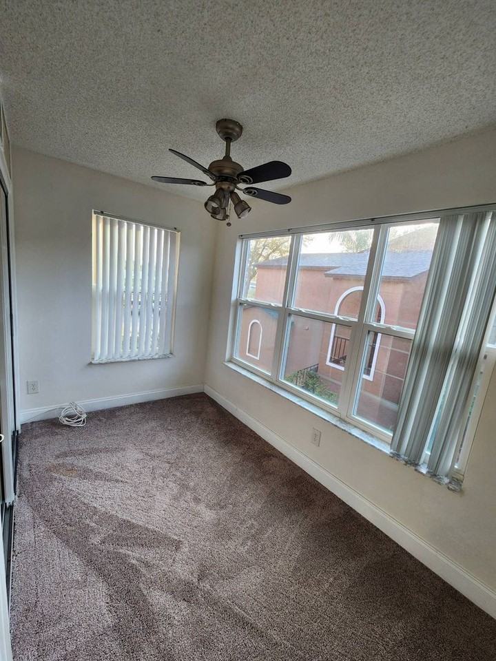 5737 Gatlin Ave #423 - Photo 5 of 26