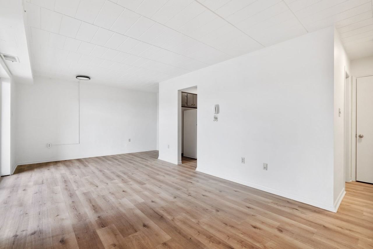 Discover Stamm Avenue Apartments: Your Ideal Living Space - Photo 2 of 28