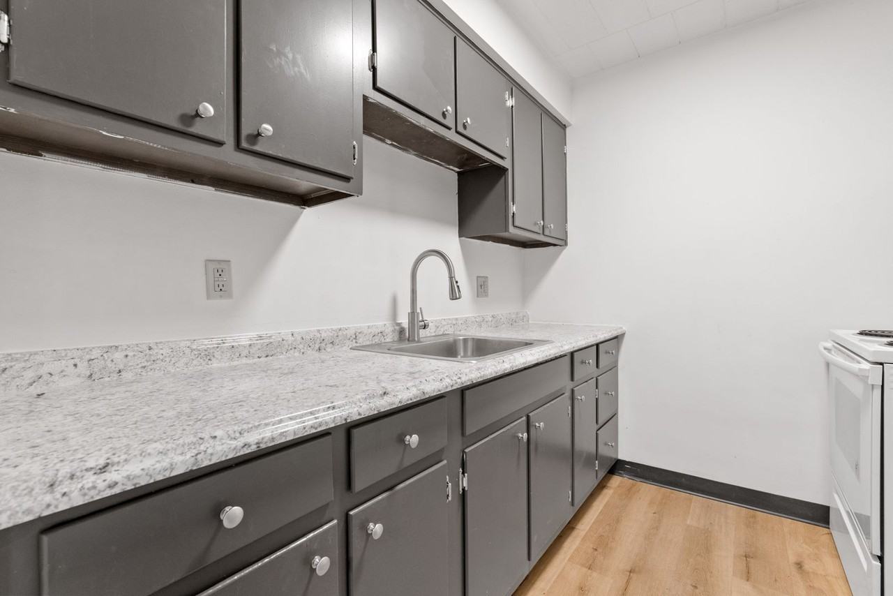 Discover Stamm Avenue Apartments: Your Ideal Living Space - Photo 5 of 16