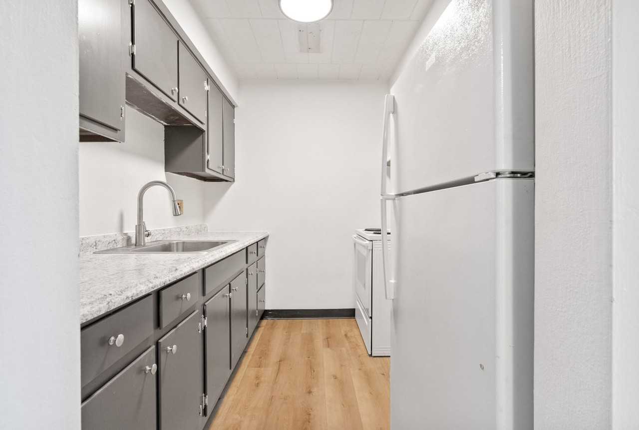 Discover Stamm Avenue Apartments: Your Ideal Living Space - Photo 6 of 16