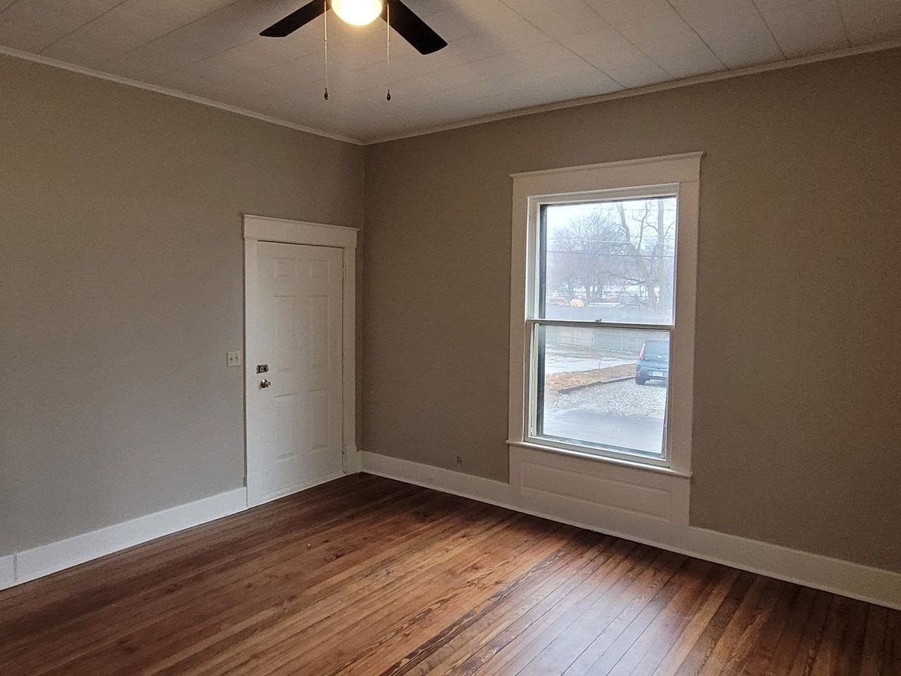 1009 Otto Ct - Photo 3 of 14