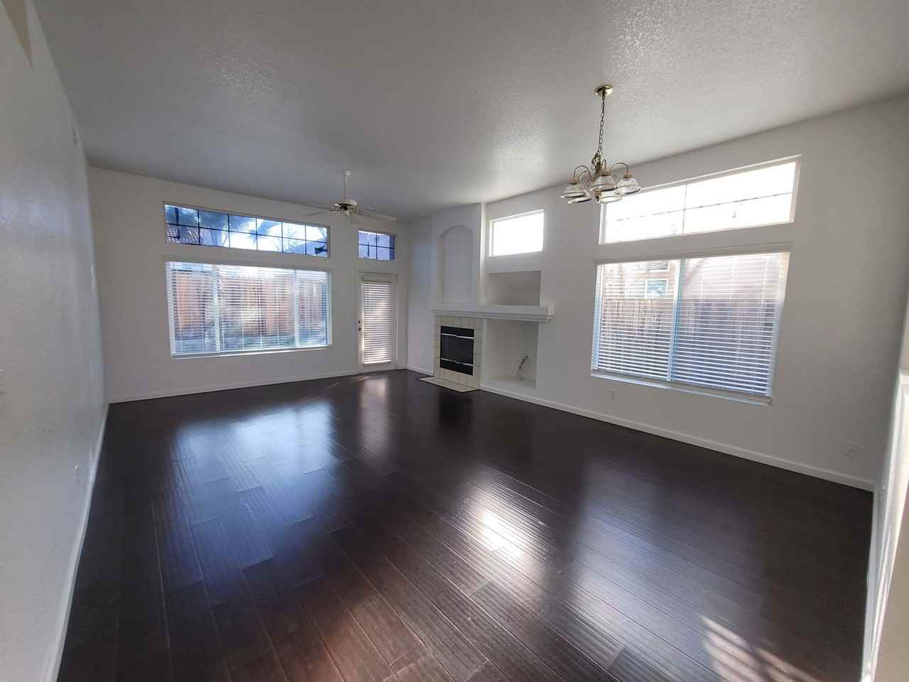 8917 Altameda Ct - Photo 3 of 21