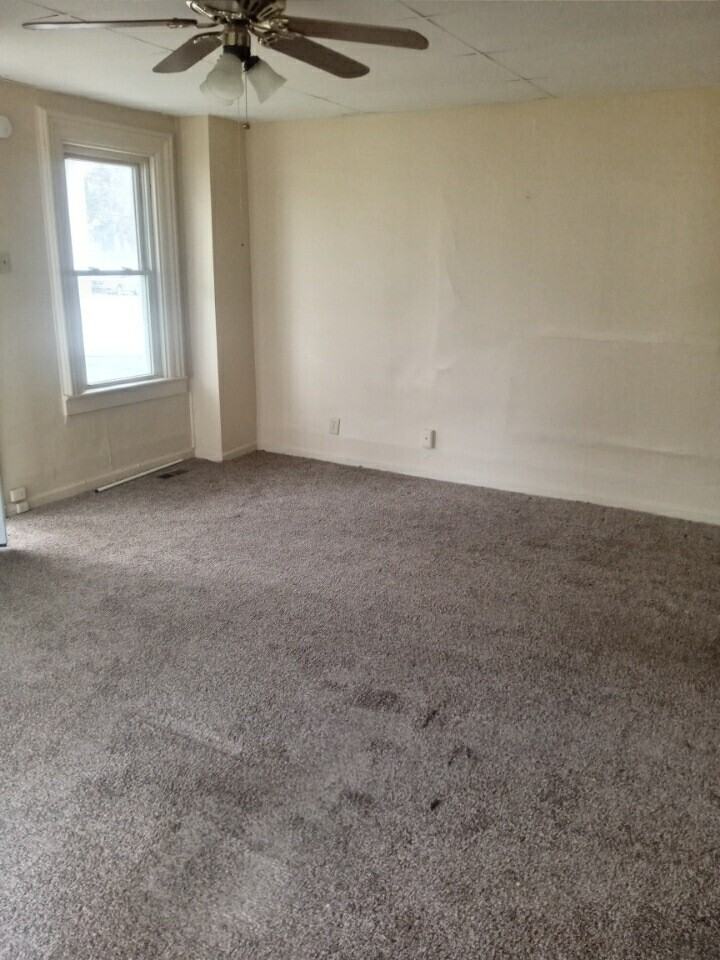 406 South Meridian Street - Photo 3 of 49