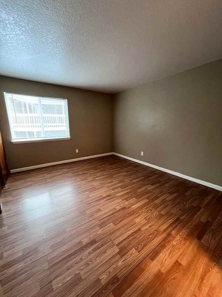 18053 E Ohio Ave #102 - Photo 5 of 13