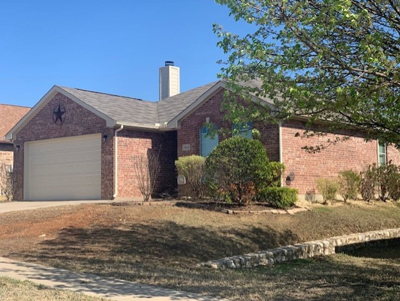 10313 Hogan Dr - Photo 2 of 31