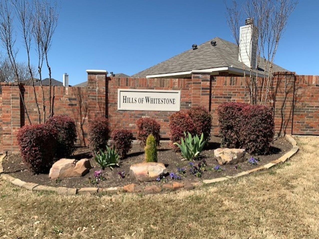 10313 Hogan Dr - Photo 3 of 31