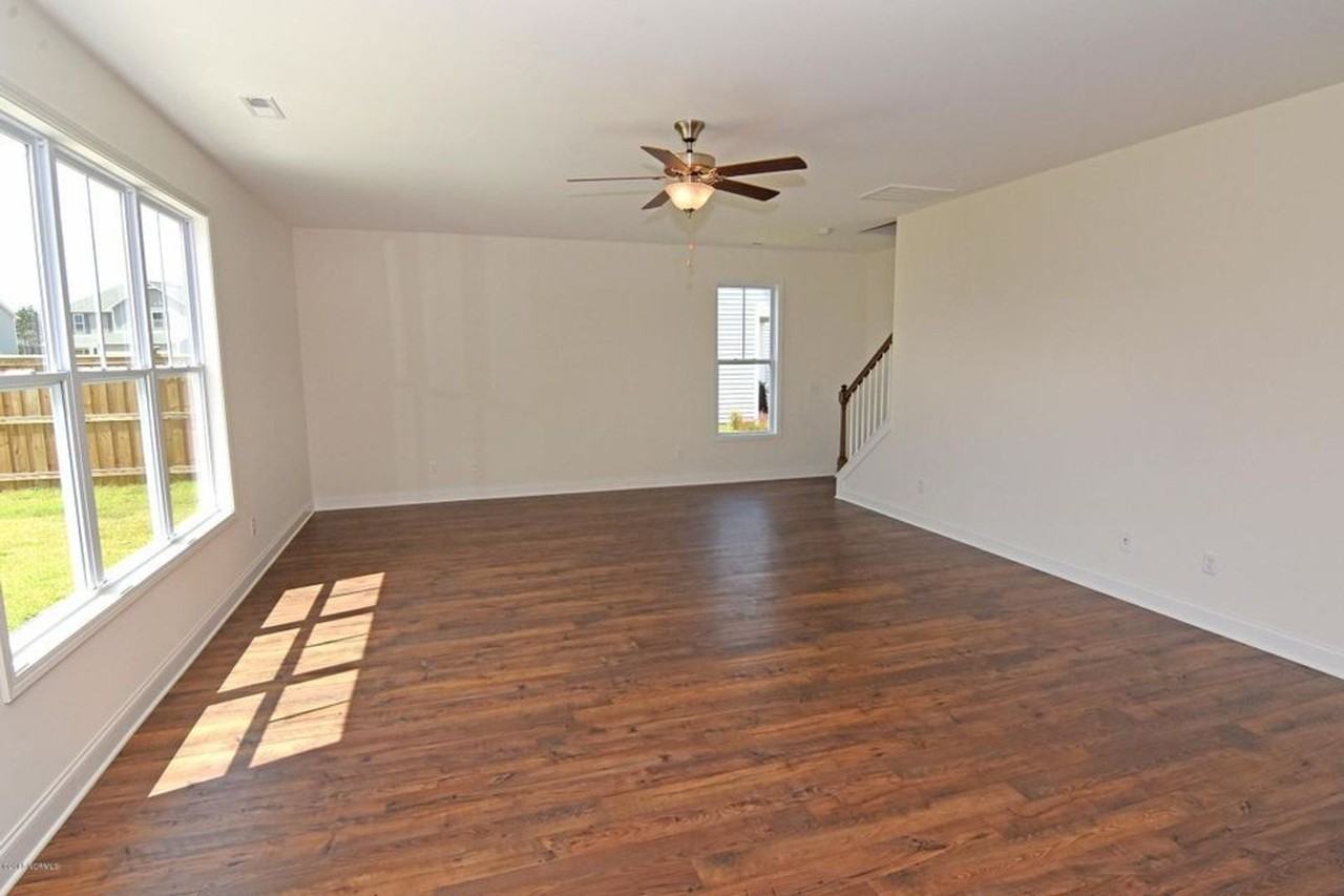 745 Heartwood Dr - Photo 2 of 12