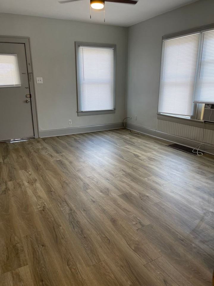 417 Jay St - Photo 3 of 8