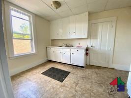 featured image of 21 Highland Ave