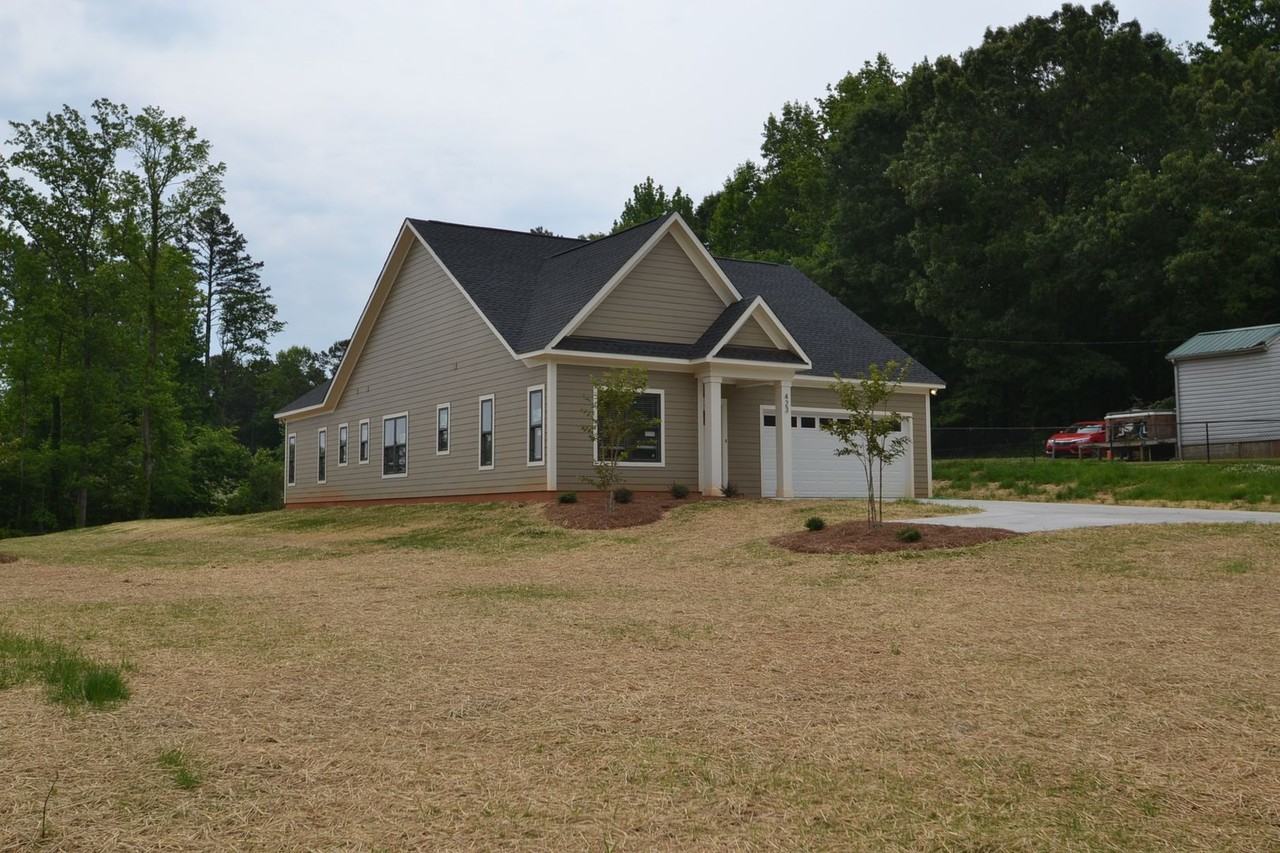 423 Dallas Stanley Hwy - Photo 2 of 19