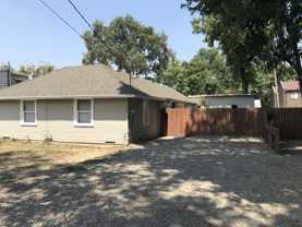 806 W 1st Ave - Photo 1 of 1