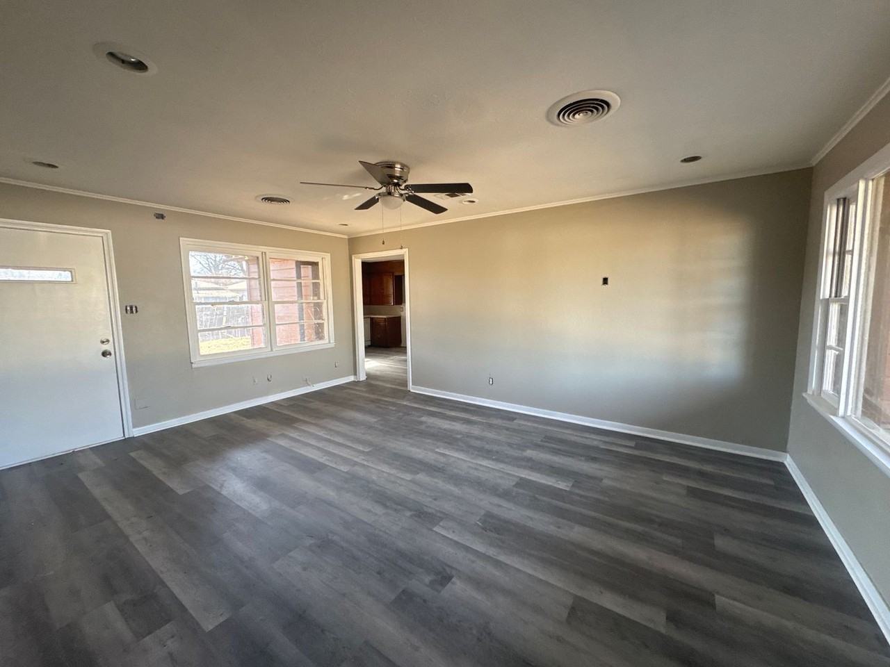 4016 Marshall Dr - Photo 3 of 7