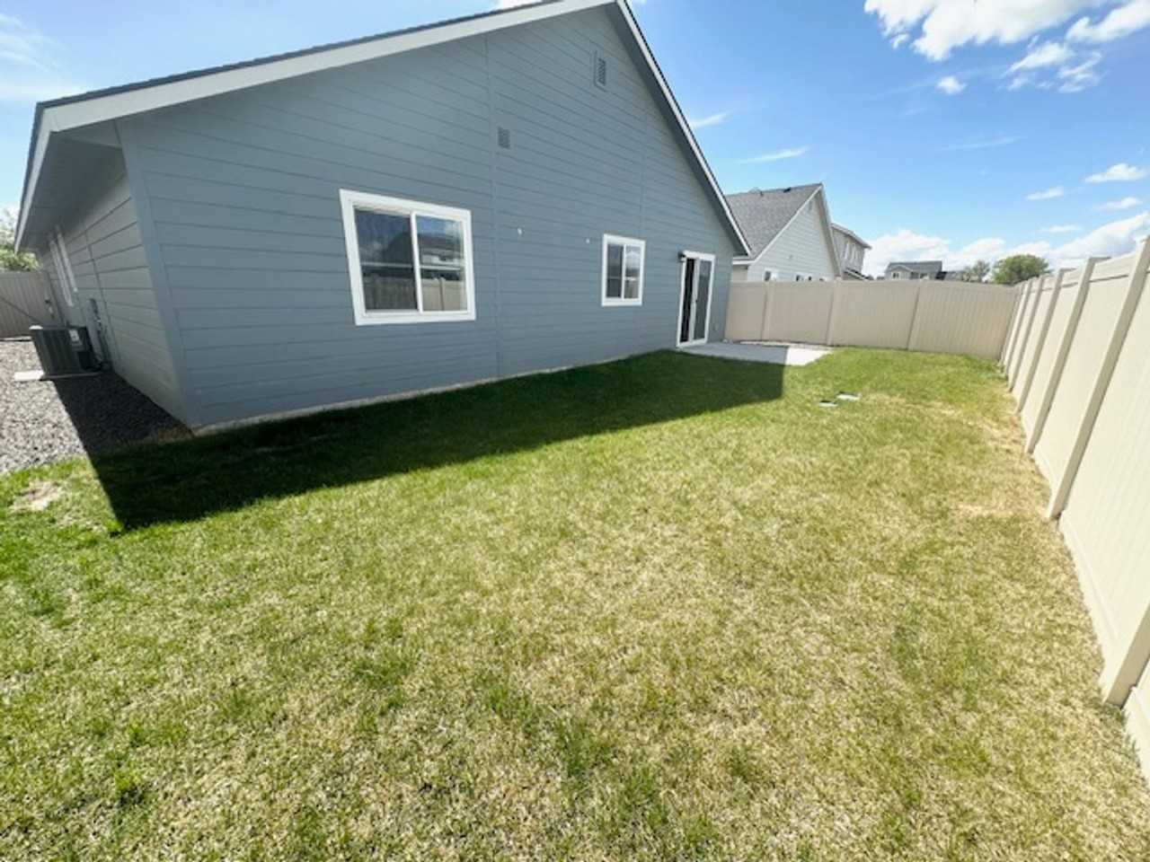 11922 W Box Canyon St - Photo 4 of 41