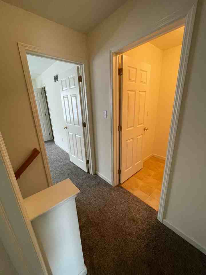 111 Farmhouse Ln - Photo 6 of 15