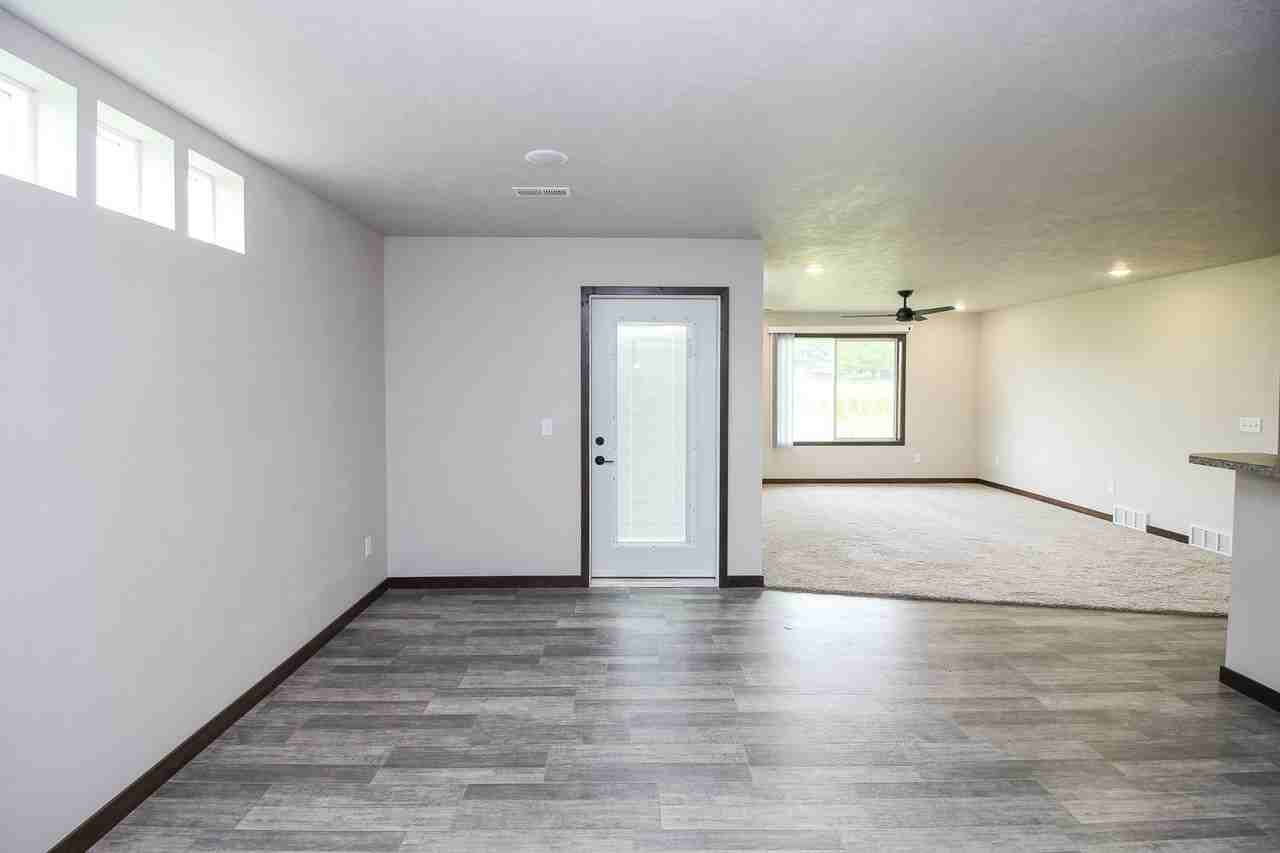 600 600 & 620 W Samantha St - 600-4 W Samantha St - Photo 4 of 15