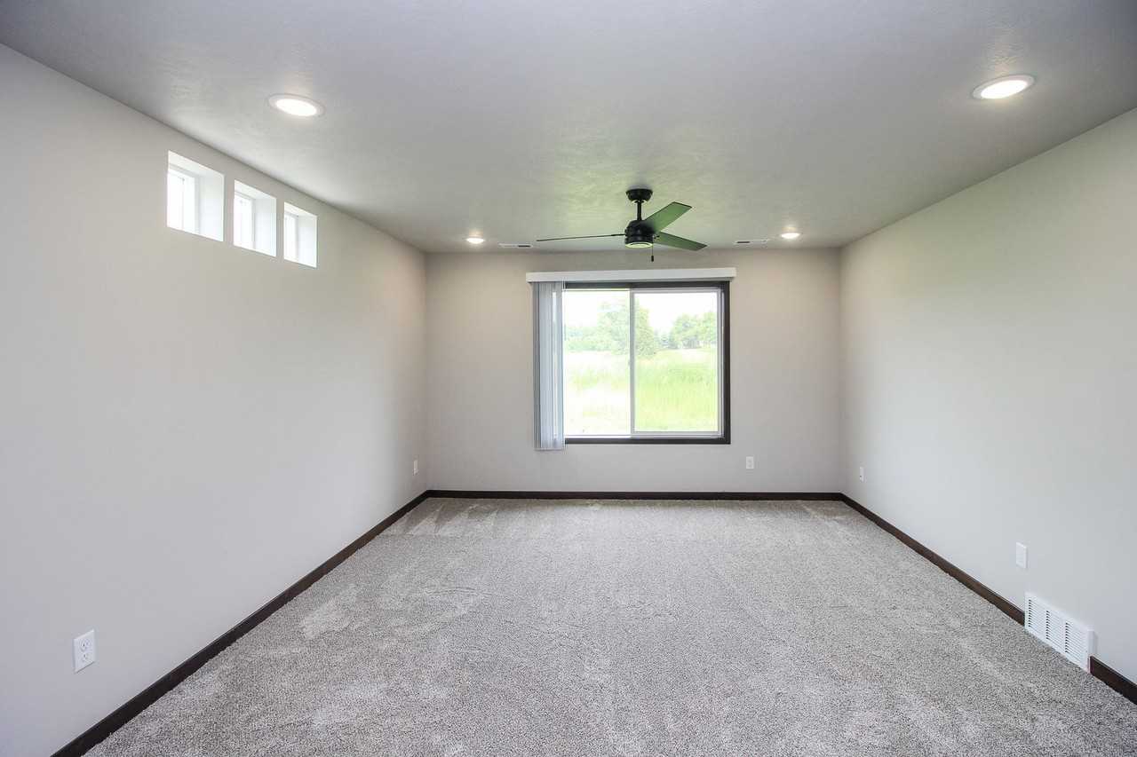 600 600 & 620 W Samantha St - 600-4 W Samantha St - Photo 7 of 15