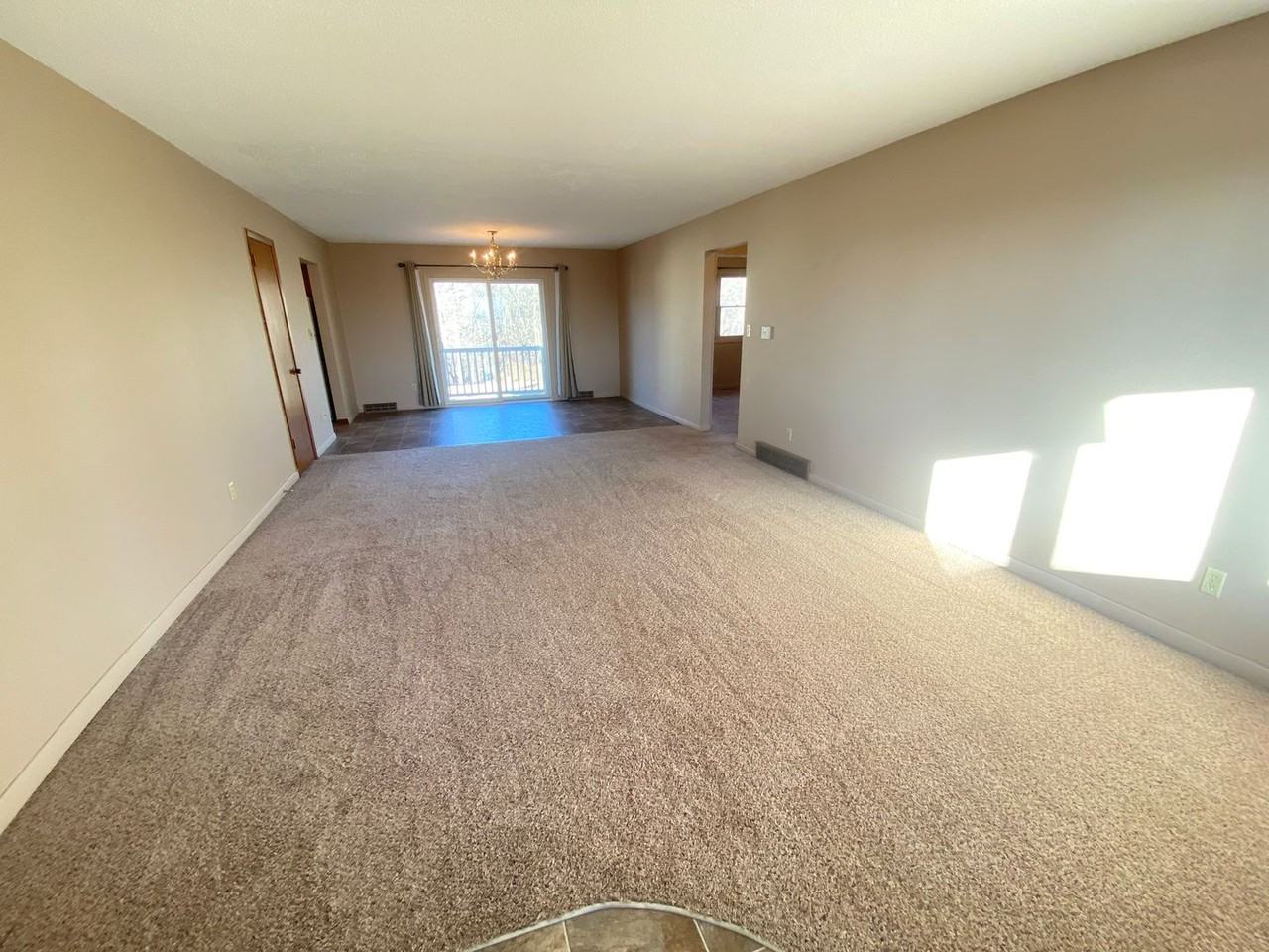 725 2nd Ave Ne - Photo 2 of 14