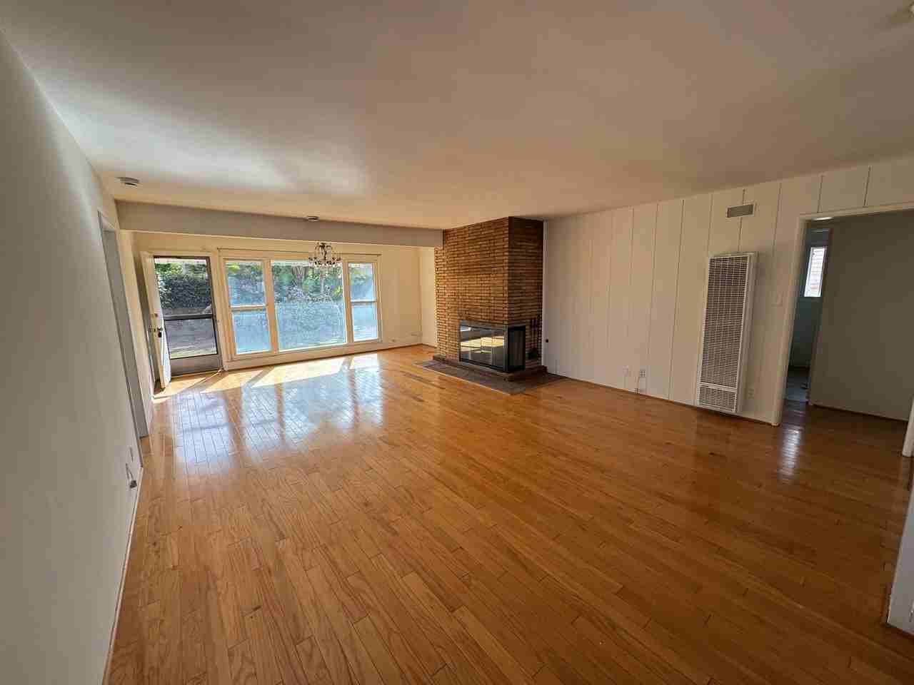 7328 W 88th Pl - Photo 3 of 11