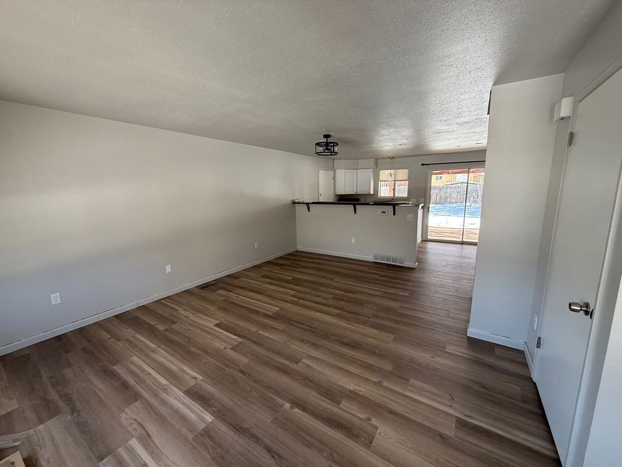 3019 Placer Ct - Photo 2 of 12