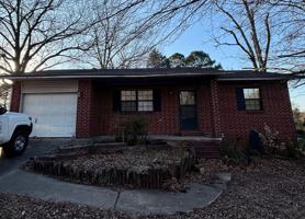 featured image of 2801 N Hartford Ave