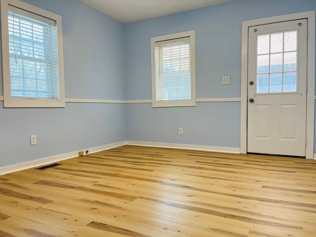 187 Priscilla Dr - Photo 2 of 11