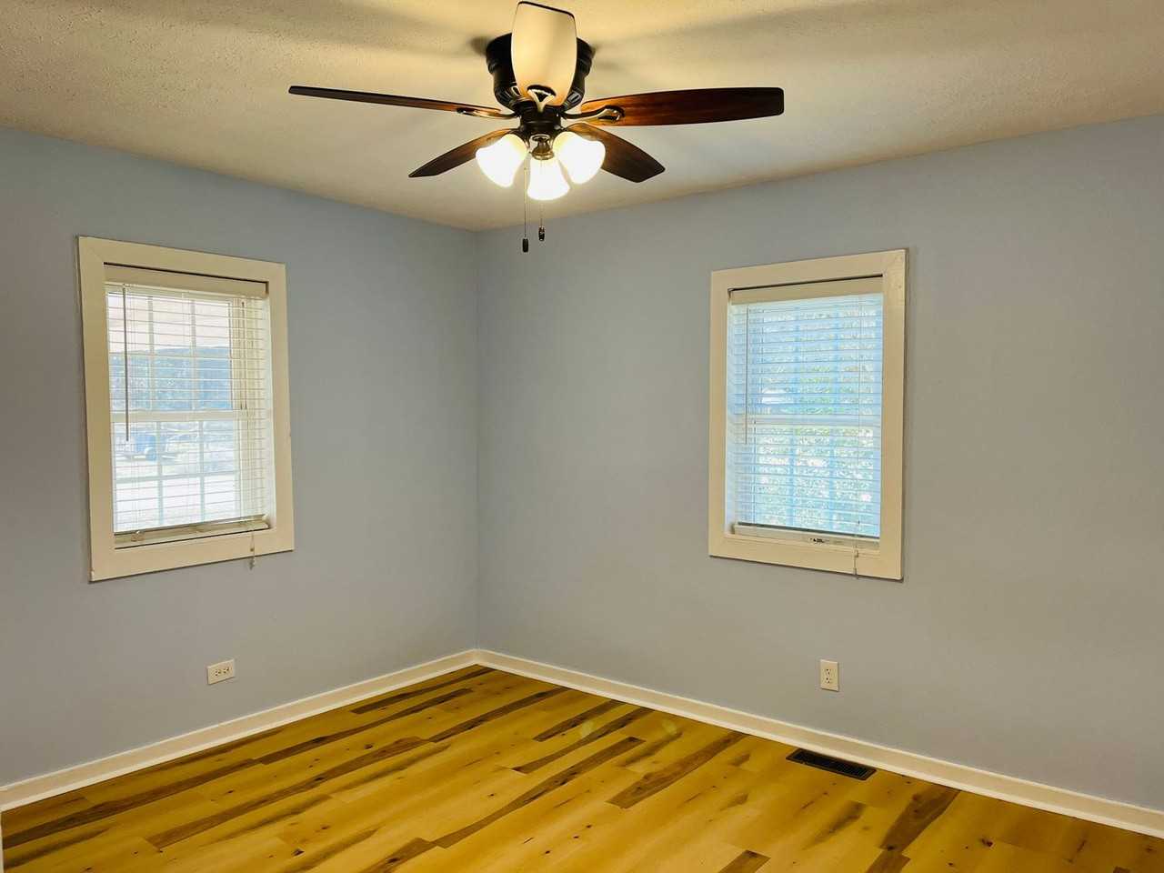 187 Priscilla Dr - Photo 3 of 11