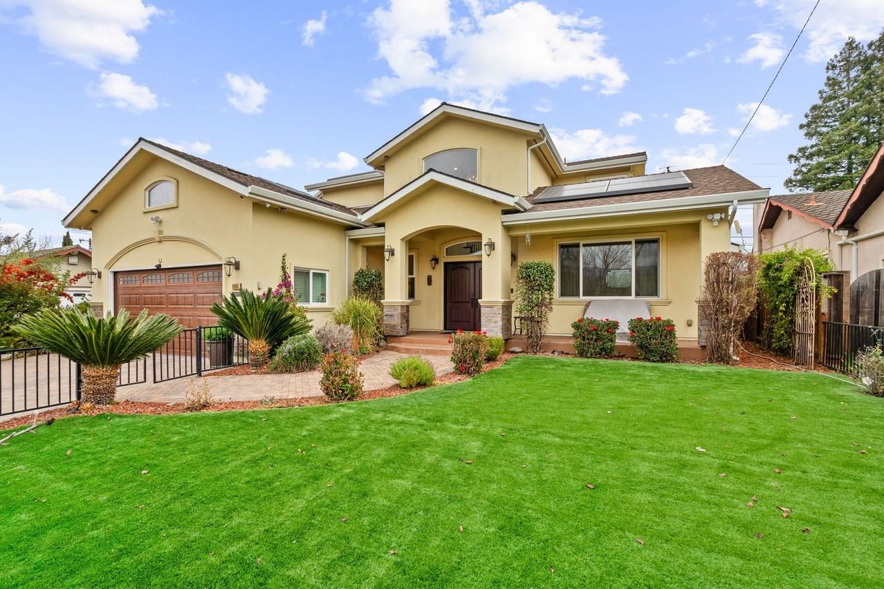 1660 Mcgregor Way - Photo 3 of 40